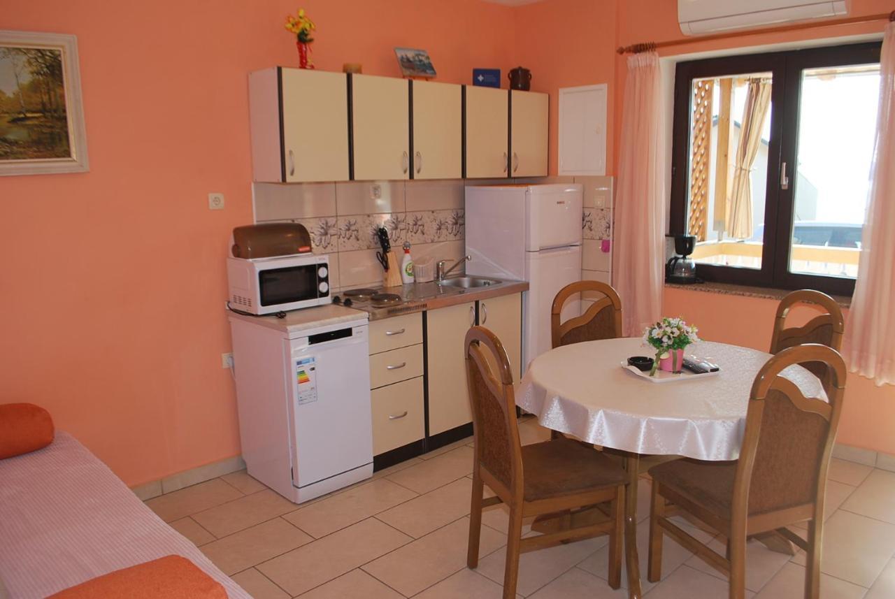 Novak Apartment *