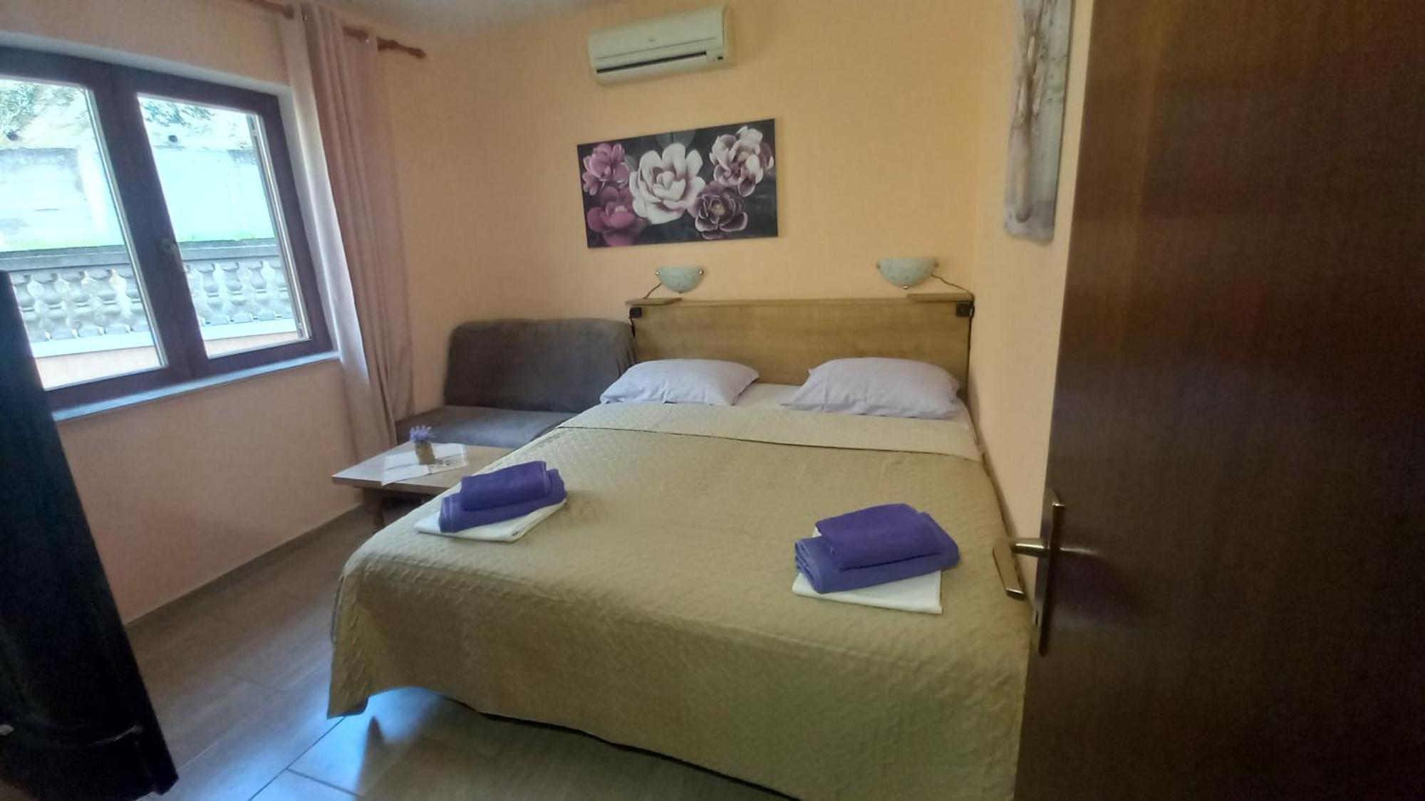 Novak Apartment *